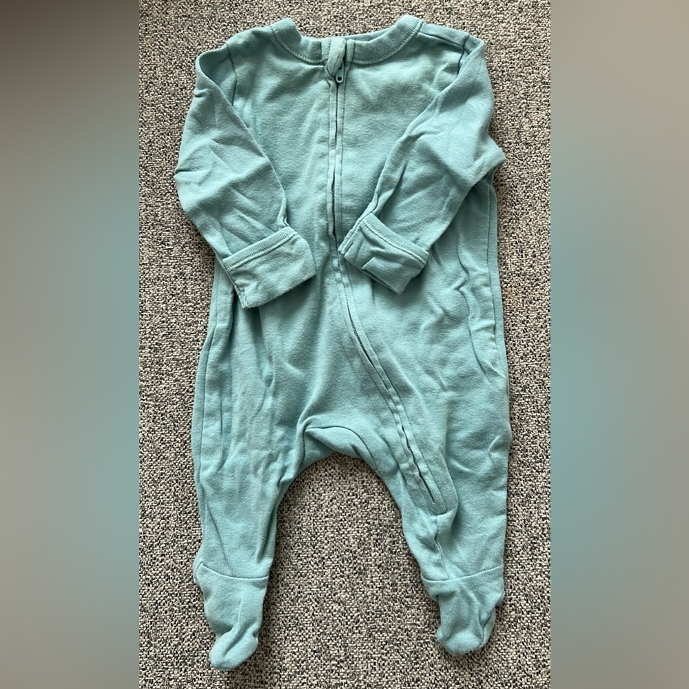 Old Navy newborn pajamas - set of nine - Picture 2 of 3